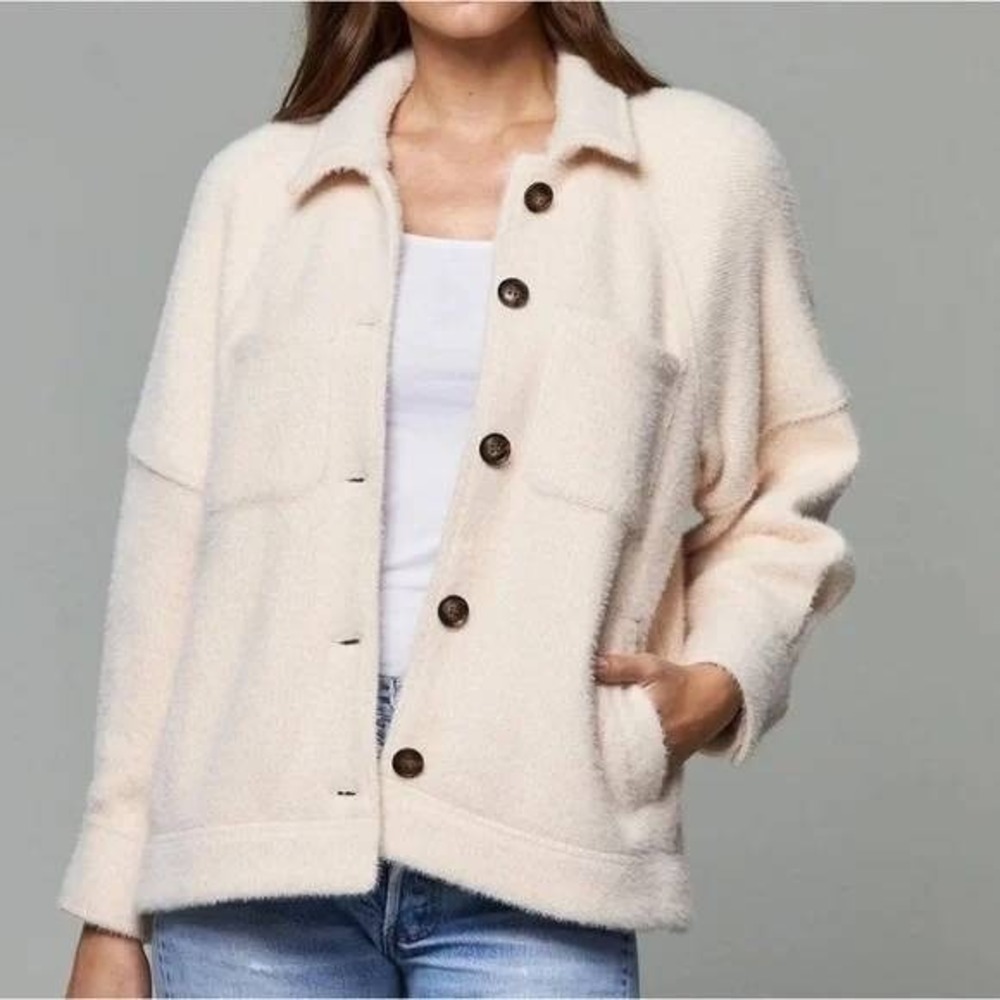 Greylin Eyelash Knit Shacket M Cream Button Cozy Jacket Oversized Winter Fall